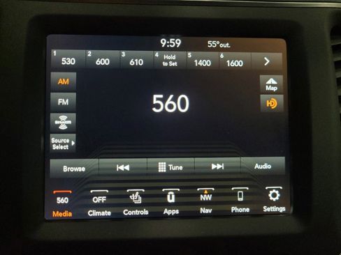 Used 2023 Jeep Cherokee Altitude Lux w/ Mopar Interior Package AWD/4WD image 25