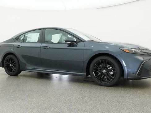 New 2026 Toyota Camry SE FWD image 28