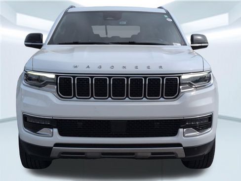 Used 2024 Jeep Wagoneer Series III AWD/4WD image 8