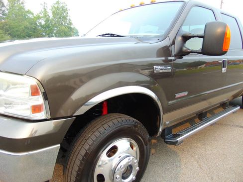 Used 2005 Ford F350 Lariat AWD/4WD image 25