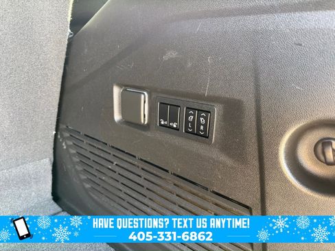 Used 2021 Chevrolet Tahoe Z71 w/ Z71 Signature Package image 32