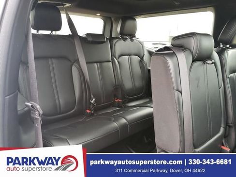 Used 2023 Jeep Wagoneer 4WD w/ Premium Group I image 21