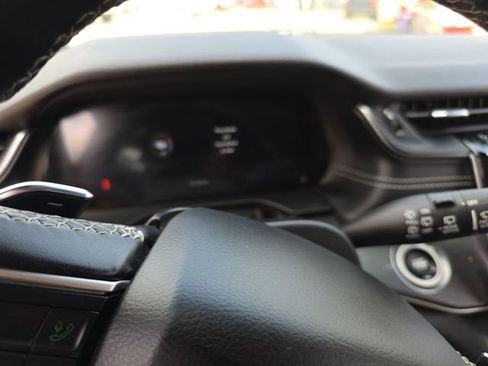 Used 2021 Jeep Grand Cherokee L Laredo w/ Luxury Tech Group I image 12