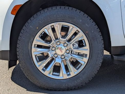 Used 2022 GMC Yukon Denali image 42