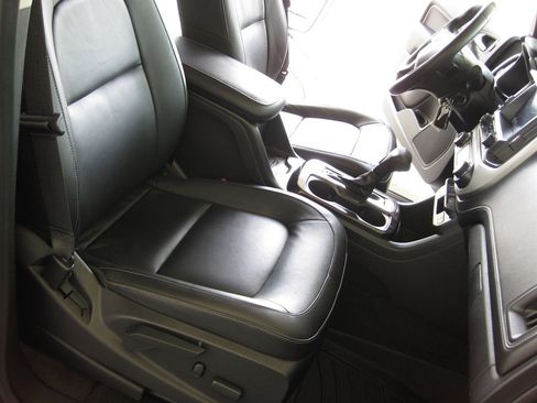 Used 2015 GMC Canyon SLT RWD image 34