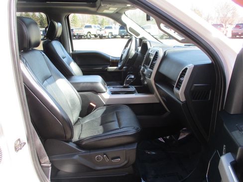 Used 2018 Ford F150 Lariat w/ Equipment Group 502A Luxury image 29