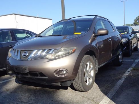 Used 2009 Nissan Murano SL w/ Technology Pkg FWD image 3