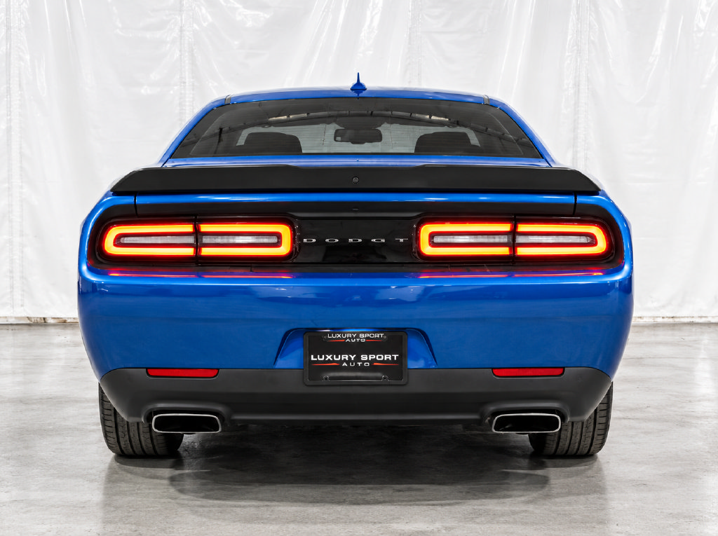 Used 2020 Dodge Challenger R/T w/ Blacktop Package RWD image 4