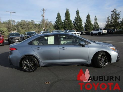 Certified 2023 Toyota Corolla SE image 3