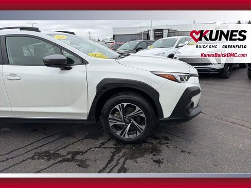 Used 2024 Subaru Crosstrek 2.0i Premium image 15