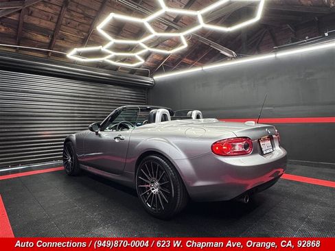 Used 2011 MAZDA MX-5 Miata Grand Touring w/ Premium Pkg RWD image 5