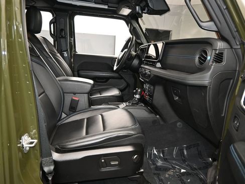 Used 2024 Jeep Wrangler Unlimited Rubicon 4xe image 53