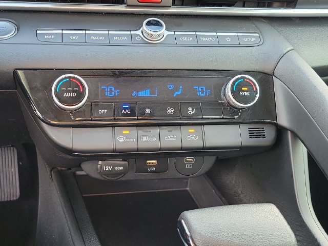 Used 2024 Hyundai Elantra SEL FWD image 19