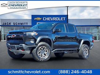 Used 2024 Chevrolet Colorado ZR2 w/ Technology Package AWD/4WD video 1