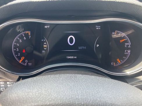 Used 2015 Jeep Grand Cherokee Altitude AWD/4WD image 13
