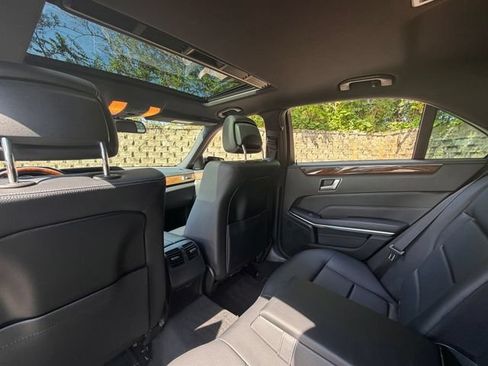 Used 2014 Mercedes-Benz E 350 4MATIC Sedan image 32