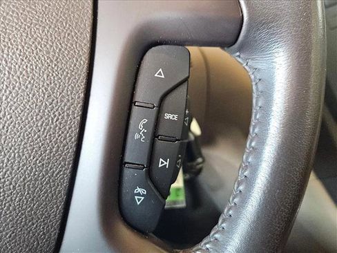 Used 2011 Buick Enclave CXL image 12