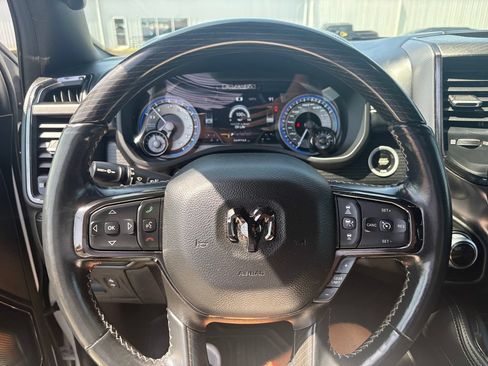 Used 2022 RAM 1500 Limited AWD/4WD image 12