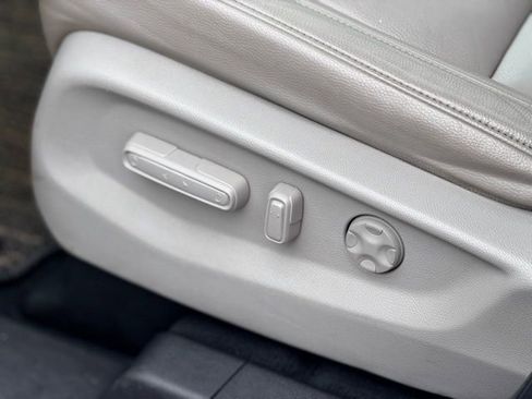 Used 2023 Honda Odyssey EX-L image 7