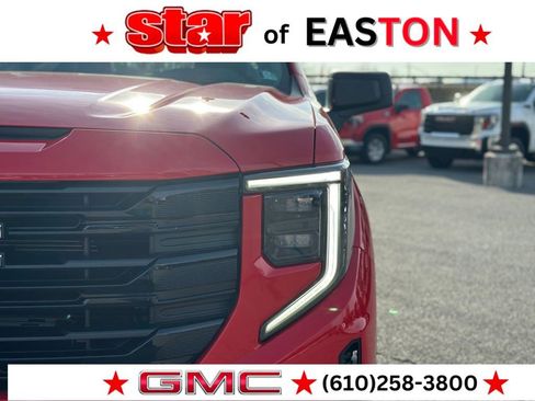 Used 2023 GMC Sierra 1500 Elevation image 32