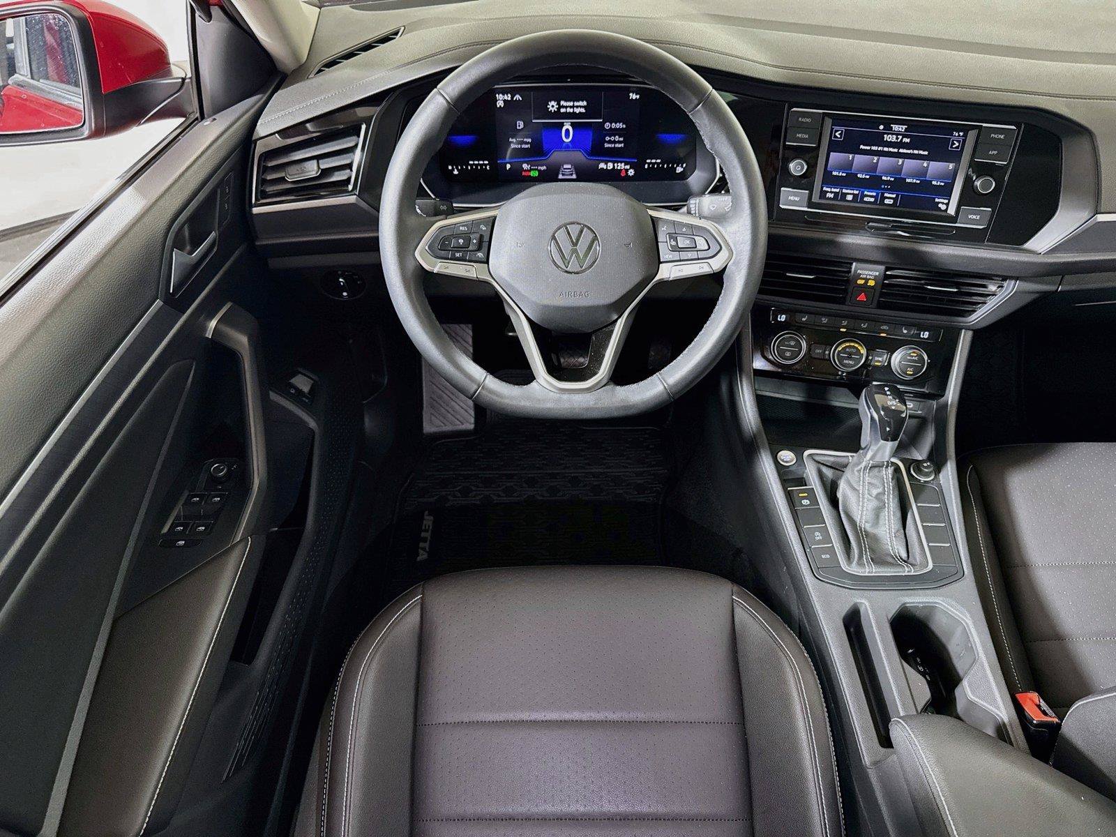 Used 2024 Volkswagen Jetta SE FWD image 20