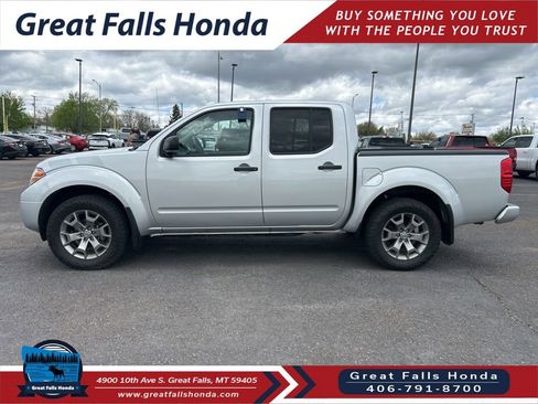 Used 2020 Nissan Frontier SV AWD/4WD image 4