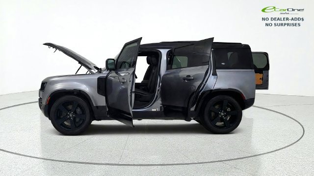 Used 2022 Land Rover Defender 110 X-Dynamic SE AWD/4WD image 14