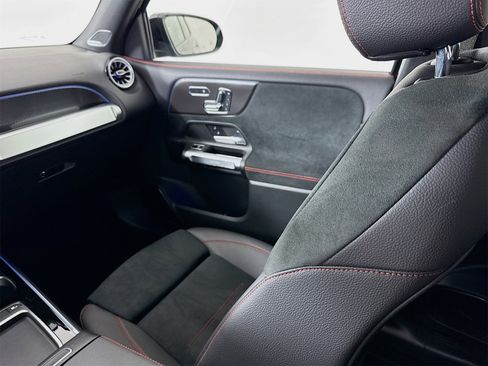 Certified 2025 Mercedes-Benz GLB 250 image 24