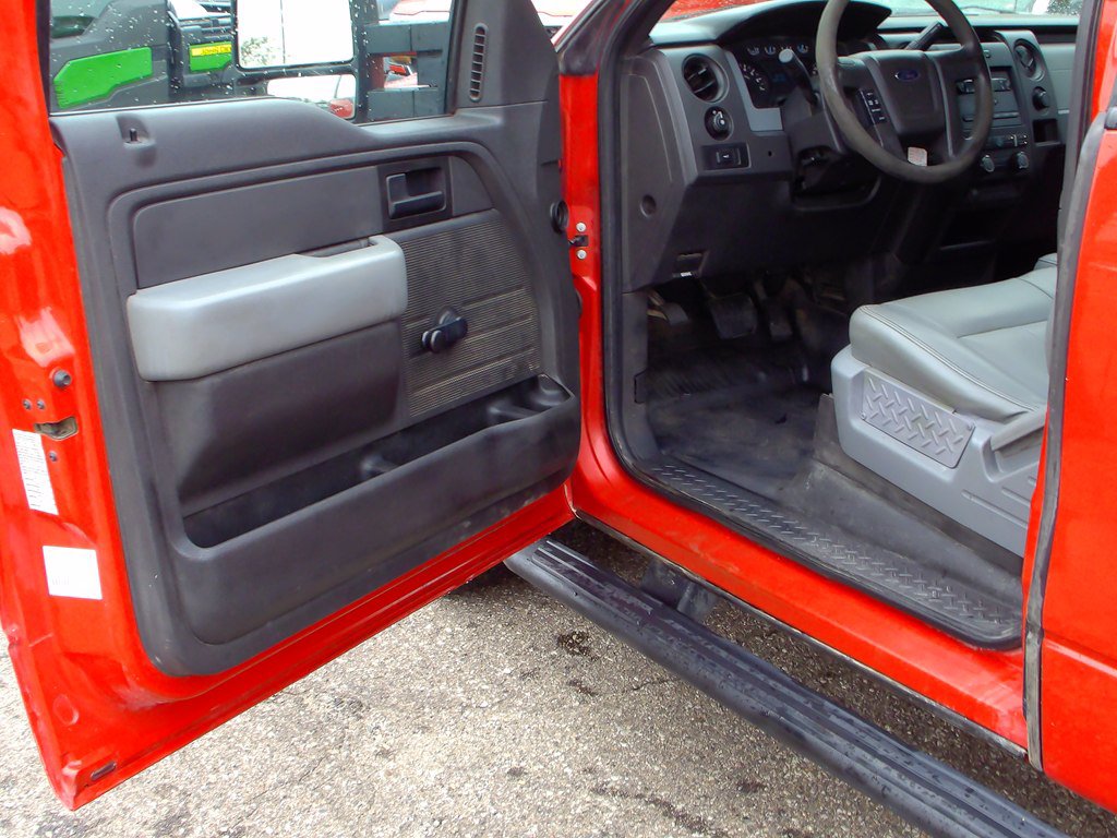 Used 2014 Ford F150 XL w/ Trailer Tow Package RWD image 5