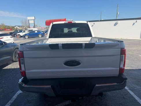Used 2019 Ford F250 XLT w/ Snow Plow Prep Package image 6