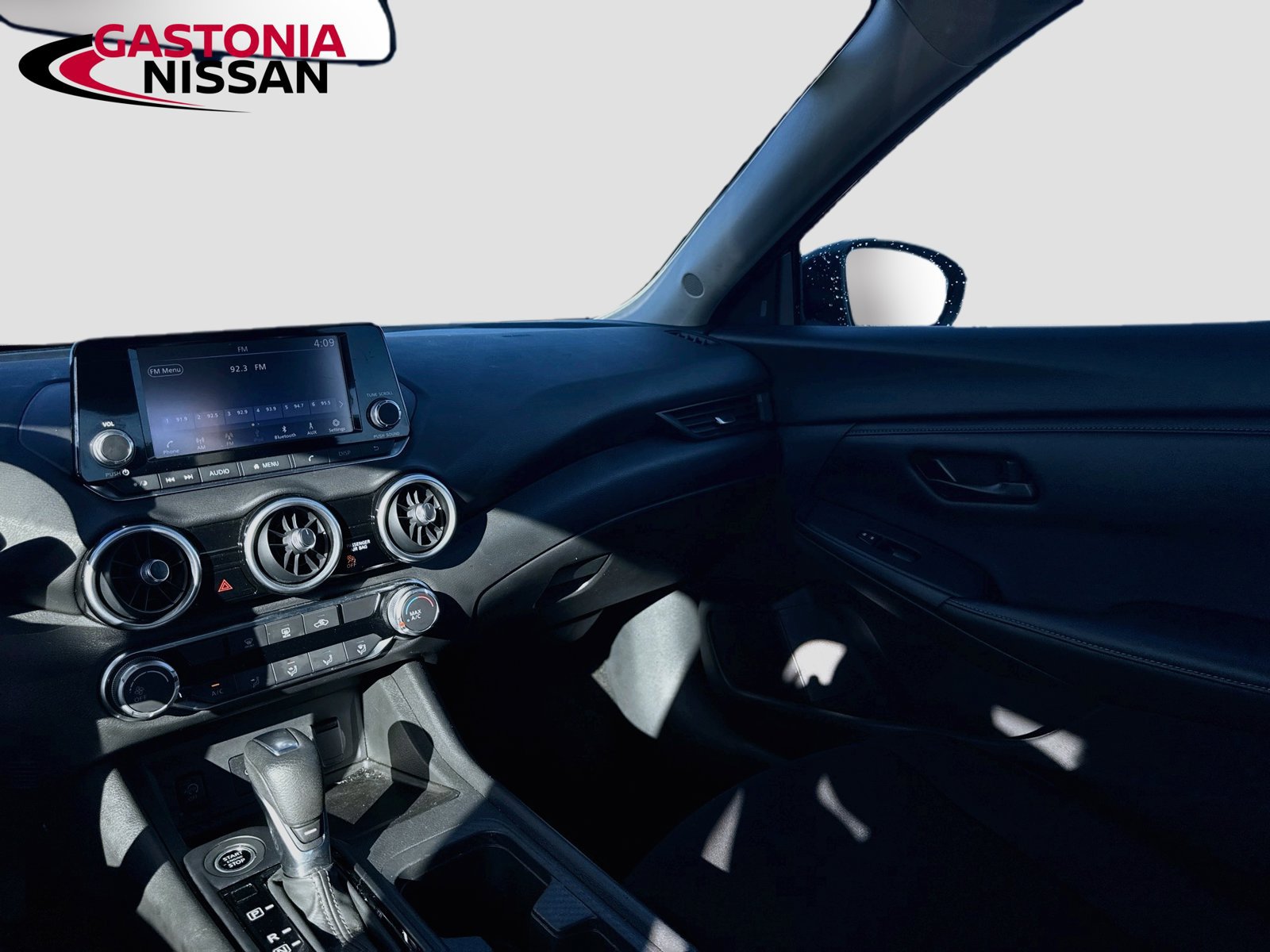 Used 2025 Nissan Sentra S FWD image 30