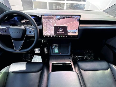 Used 2024 Tesla Model X AWD/4WD image 14