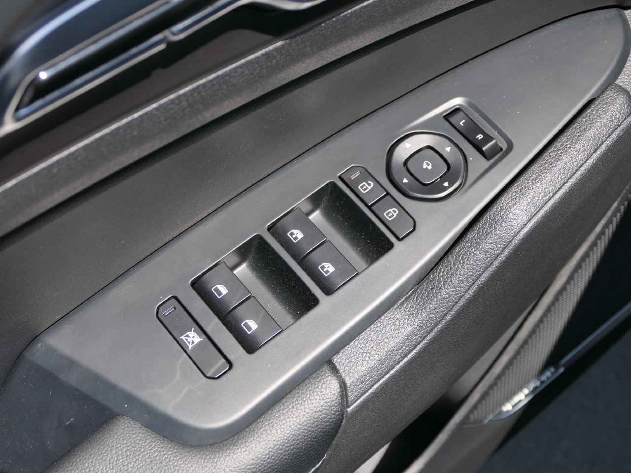 Used 2026 Kia Sportage SX Prestige AWD/4WD image 14