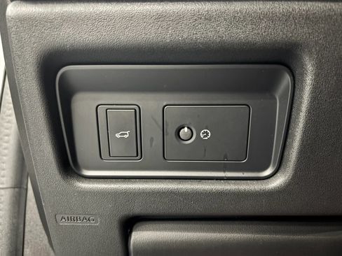 Used 2019 Land Rover Discovery Sport HSE AWD/4WD image 36