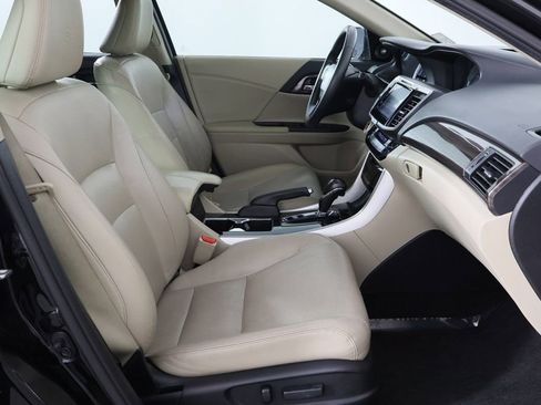 Used 2016 Honda Accord EX-L image 17