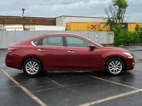 Used 2014 Nissan Altima 2.5 SV FWD image 5