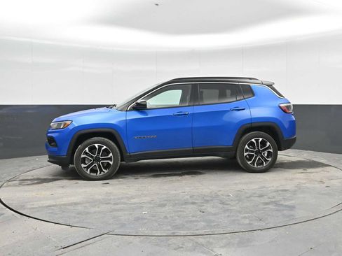 Used 2023 Jeep Compass Limited AWD/4WD image 4