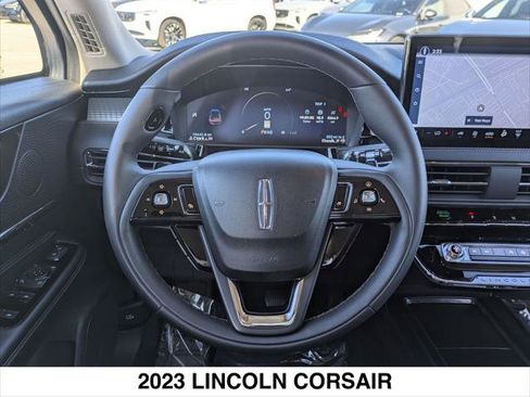 Used 2023 Lincoln Corsair Standard image 12