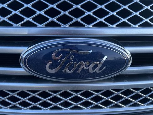 Used 2013 Ford F150 Platinum image 34