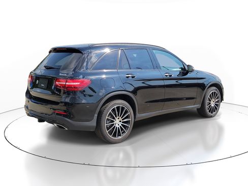 Used 2017 Mercedes-Benz GLC 300 4MATIC image 5