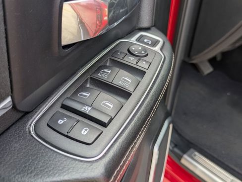 Used 2022 RAM 2500 Laramie AWD/4WD image 13