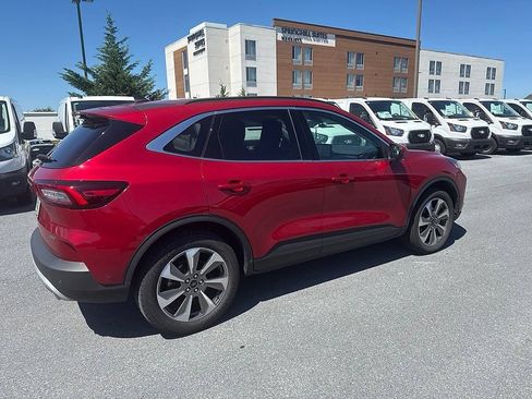 Certified 2024 Ford Escape Platinum w/ Premium Technology Package AWD/4WD image 4