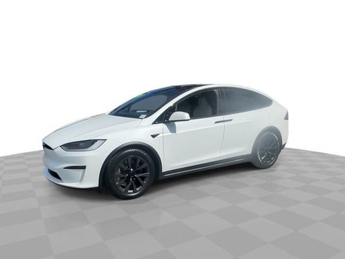 Used 2024 Tesla Model X image 4