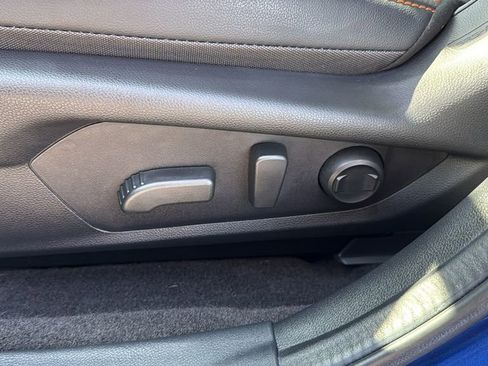 Used 2025 Subaru Crosstrek 2.5i Limited image 13