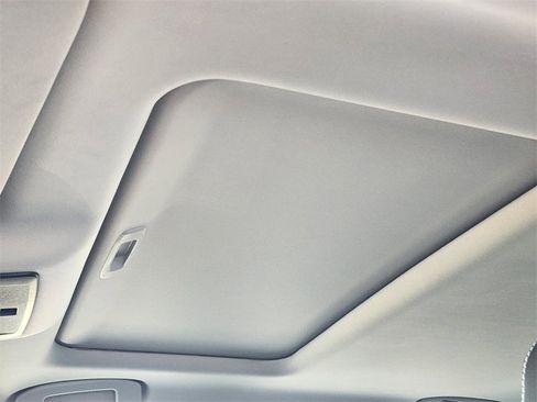 New 2025 Nissan Altima 2.5 SR w/ SR Premium Package image 19