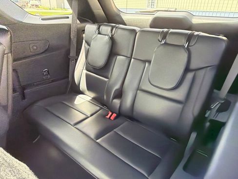 Used 2025 Ford Explorer ST AWD/4WD image 15