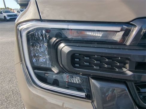 New 2025 Ford Ranger XLT w/ FX4 Off-Road Package image 11
