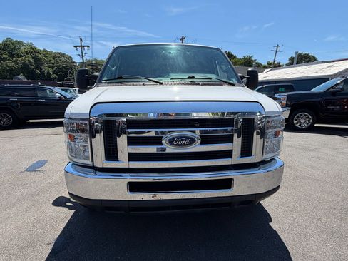 Used 2016 Ford E-350 and Econoline 350 Super Duty w/ Power Windows & Locks Group RWD image 10