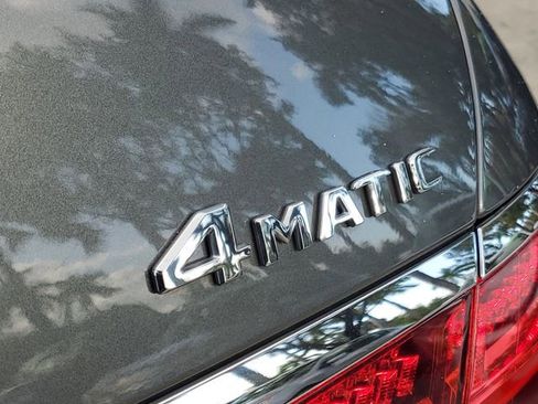 Used 2022 Mercedes-Benz S 500 4MATIC w/ AMG Line Package image 8