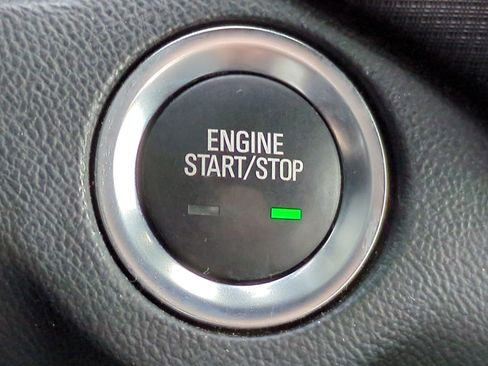 Used 2022 Chevrolet Equinox RS w/ RS Leather Package image 28